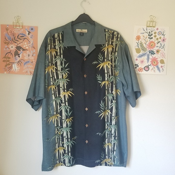 Tommy Bahama Button Down Shirt - Picture 1 of 4